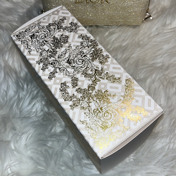 DIOR Beauty NIB Ltd Edition Cosmetics Bag - Picture 10 of 10